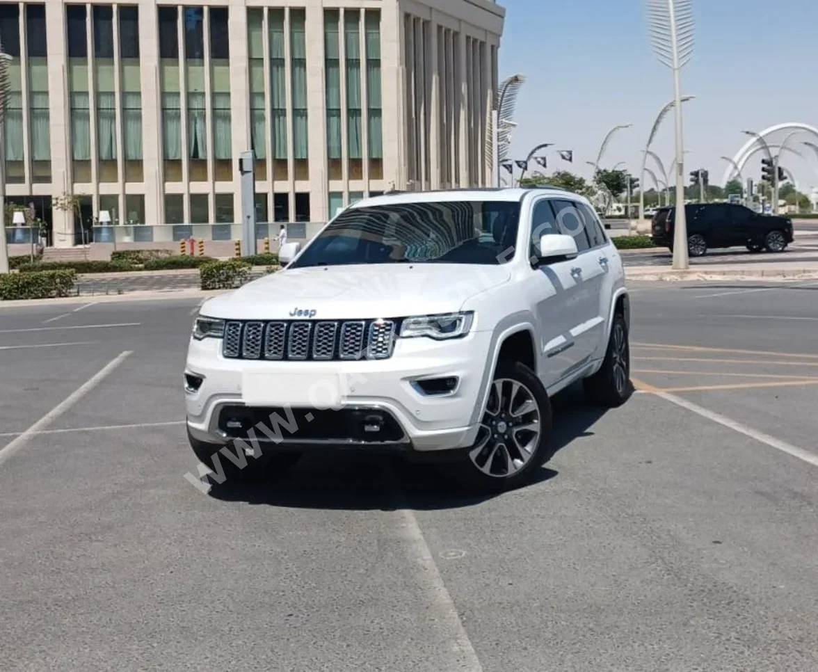 Jeep  Grand Cherokee  2017  Automatic  67,600 Km  8 Cylinder  Four Wheel Drive (4WD)  SUV  White