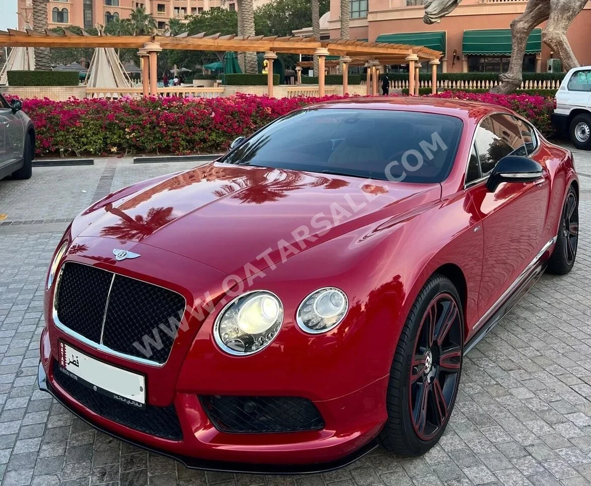 بنتلي  كونتيننتل  GT V8S  2015  اوتوماتيك  37,000 كم  8 سلندر  دفع كلي مستمر  كوبيه \ سبورت  أحمر