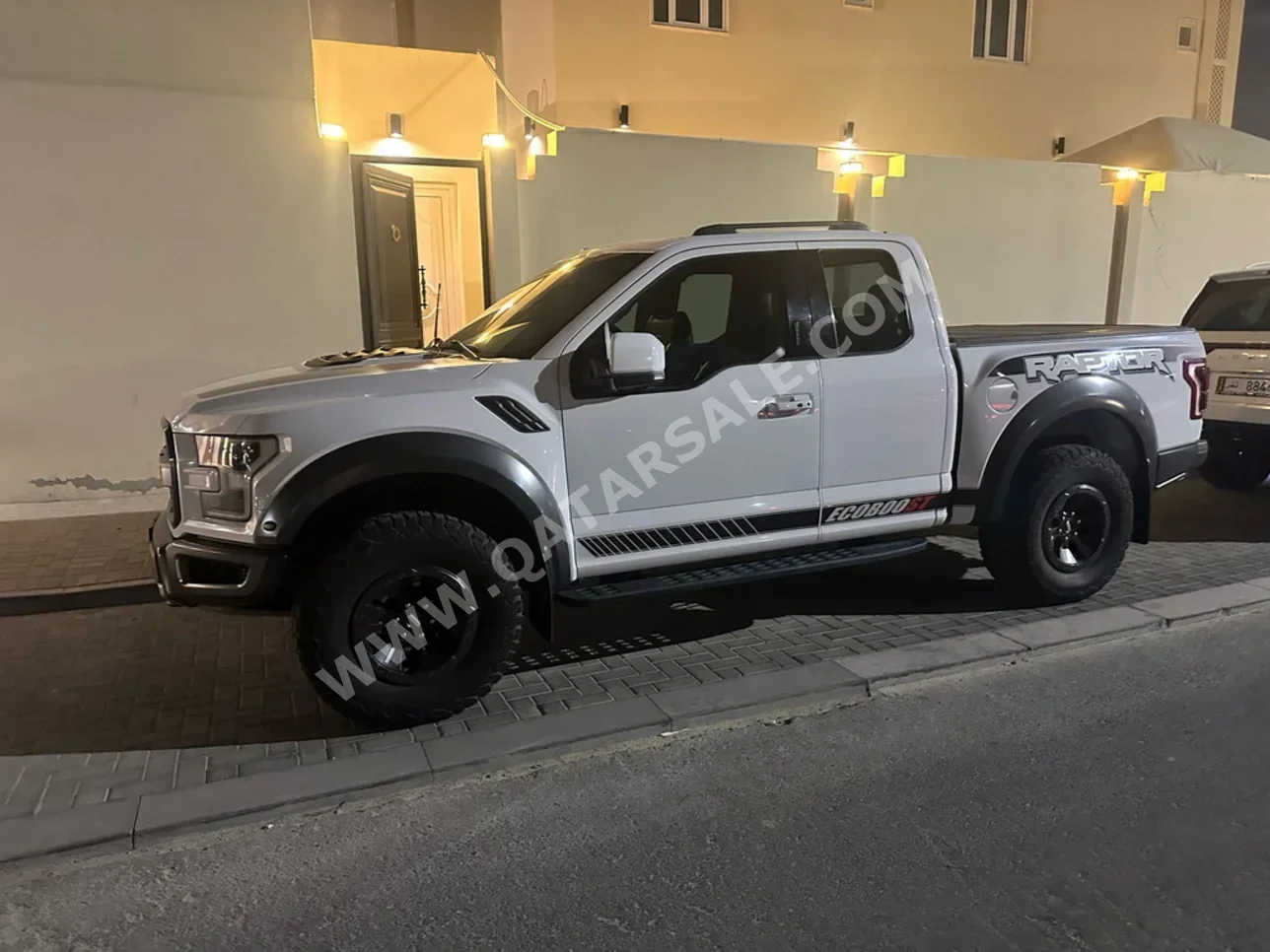 Ford  Raptor  2017  Automatic  79,000 Km  6 Cylinder  Four Wheel Drive (4WD)  Pick Up  White