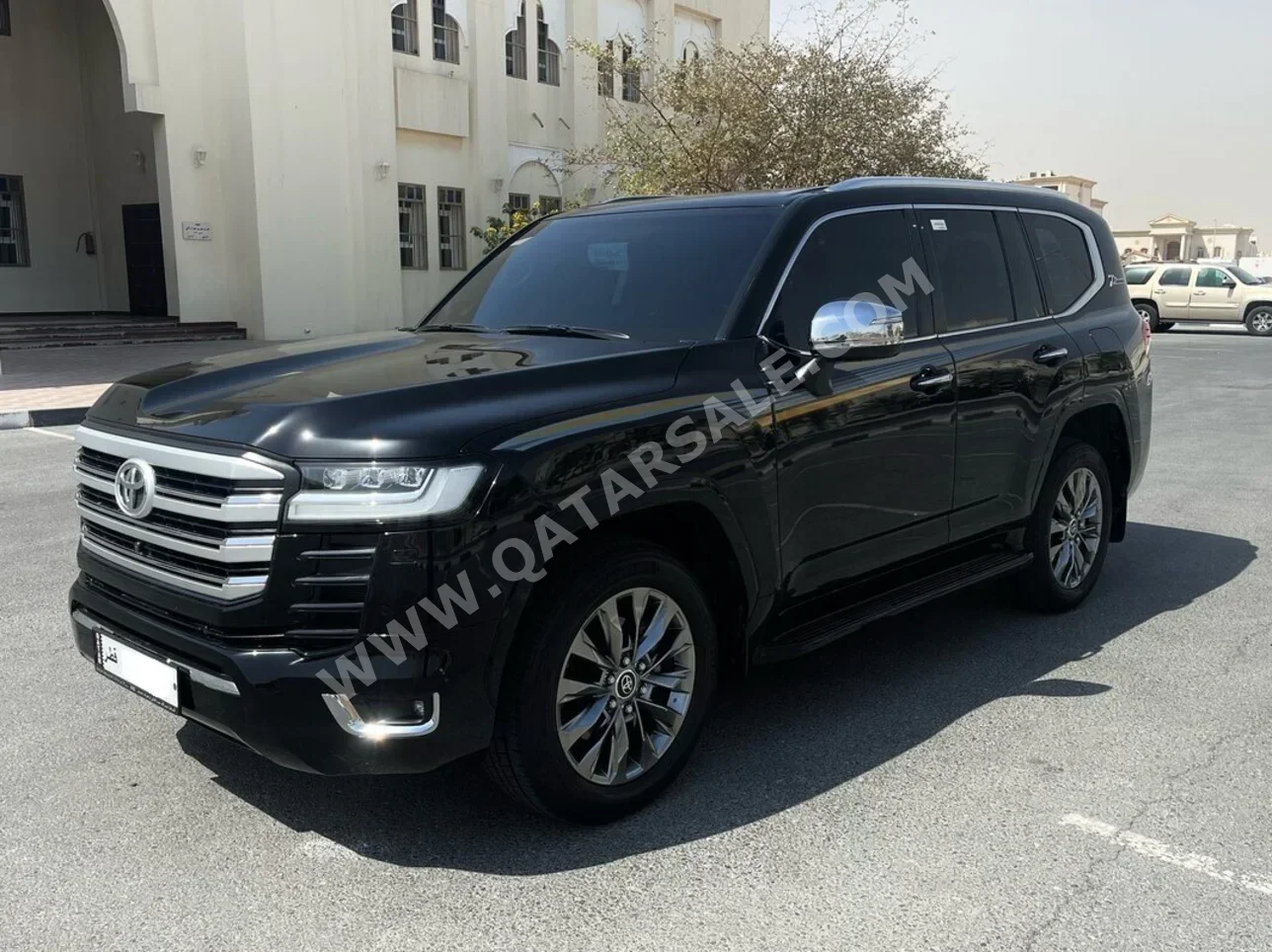 Toyota  Land Cruiser  VX Twin Turbo  2022  Automatic  46,000 Km  6 Cylinder  Four Wheel Drive (4WD)  SUV  Black  With Warranty