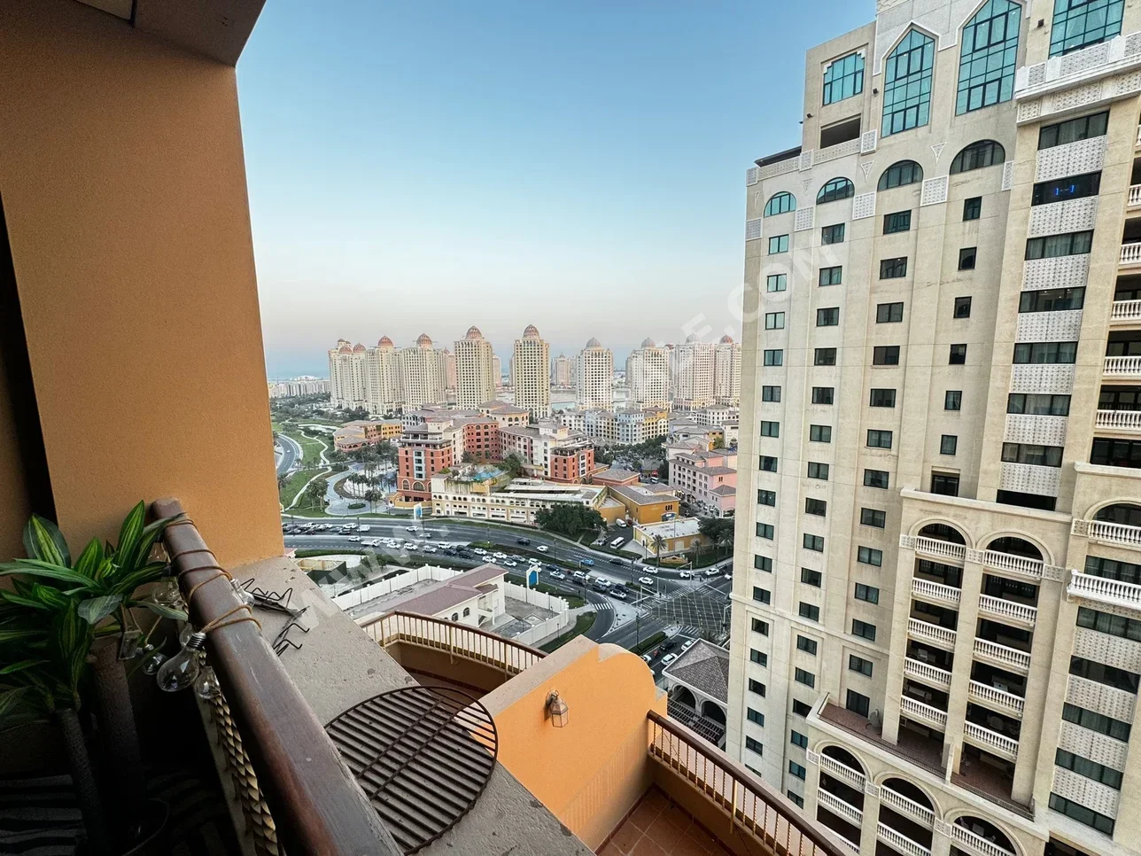 3 غرف نوم  شقة  في الدوحة -  اللؤلؤة  مفروشة بالكامل