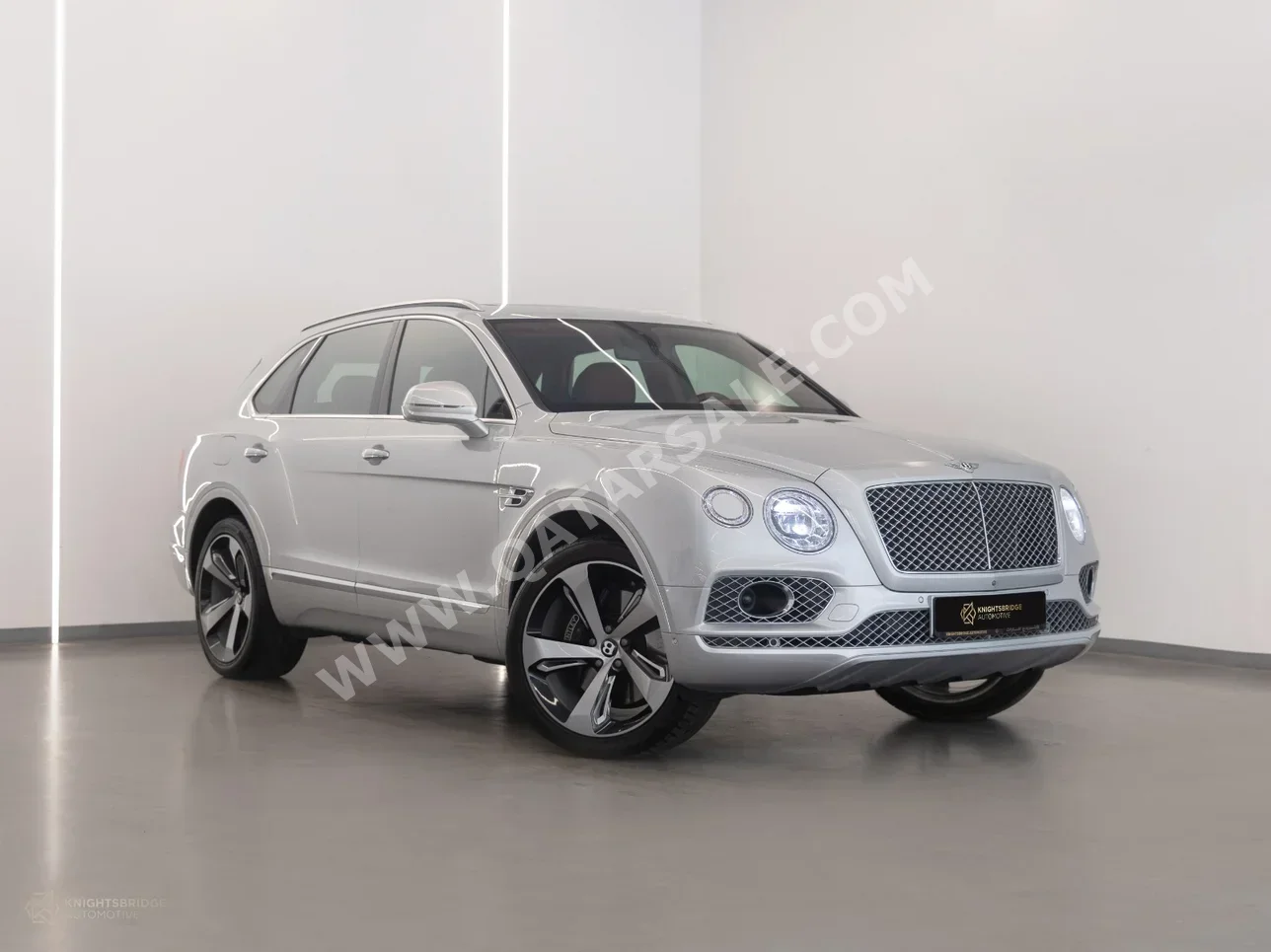 Bentley  Bentayga  2019  Automatic  37,400 Km  8 Cylinder  Four Wheel Drive (4WD)  SUV  Silver