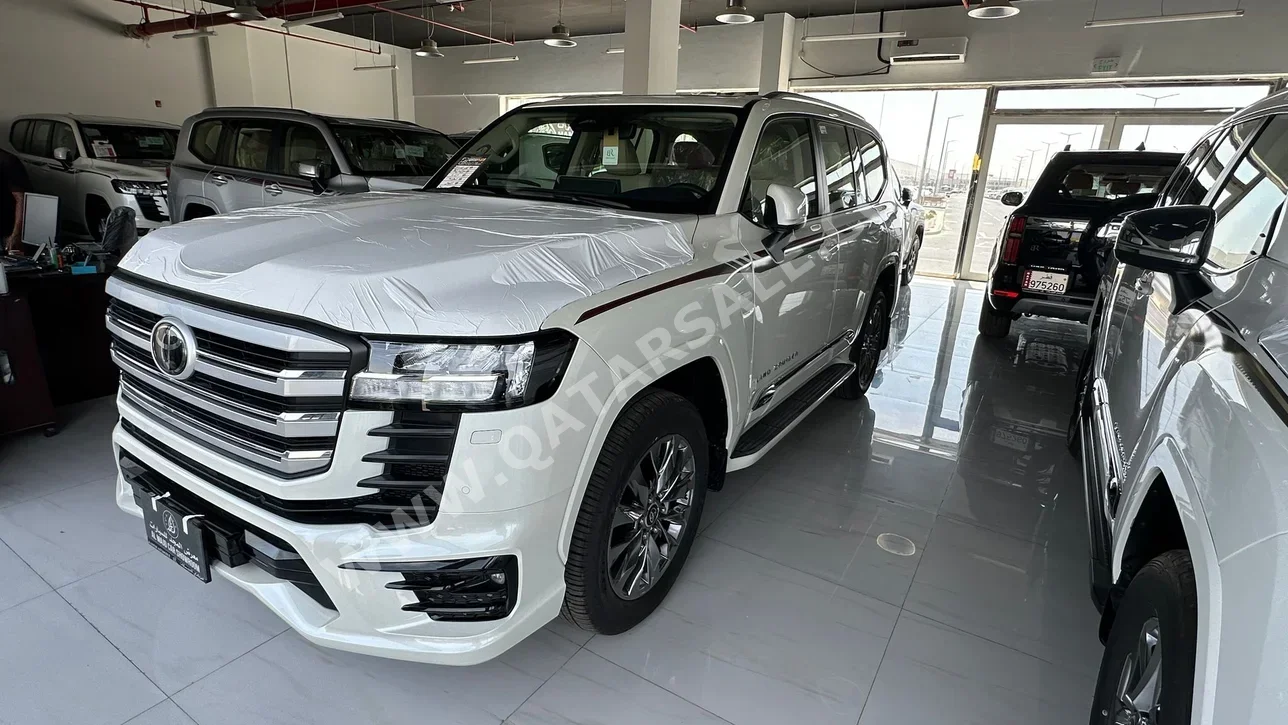 Toyota  Land Cruiser  GXR Twin Turbo  2025  Automatic  0 Km  6 Cylinder  Four Wheel Drive (4WD)  SUV  White  With Warranty