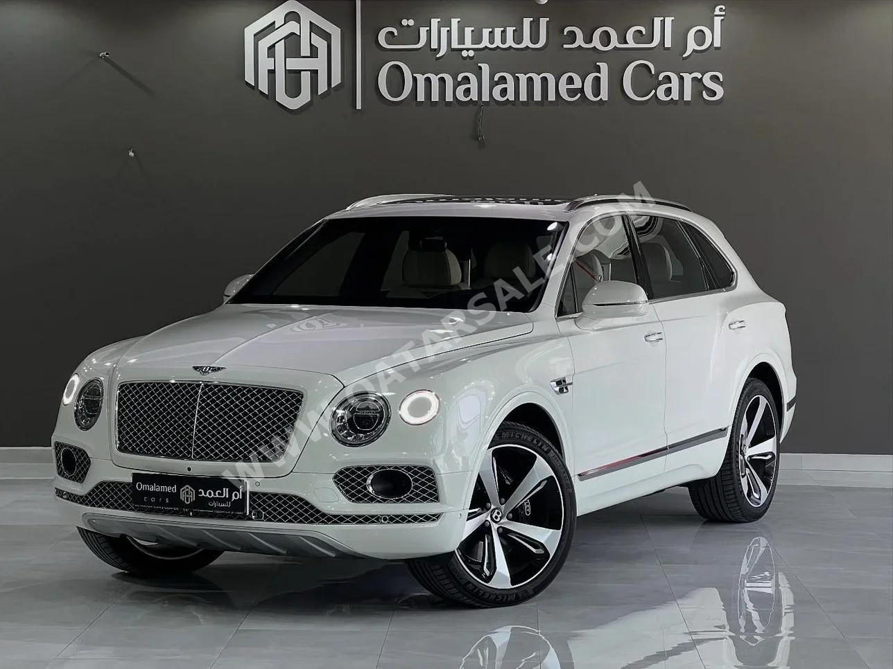بنتلي  بينتايجا  2018  اوتوماتيك  79,000 كم  12 سلندر  دفع رباعي  اس يو في  أبيض