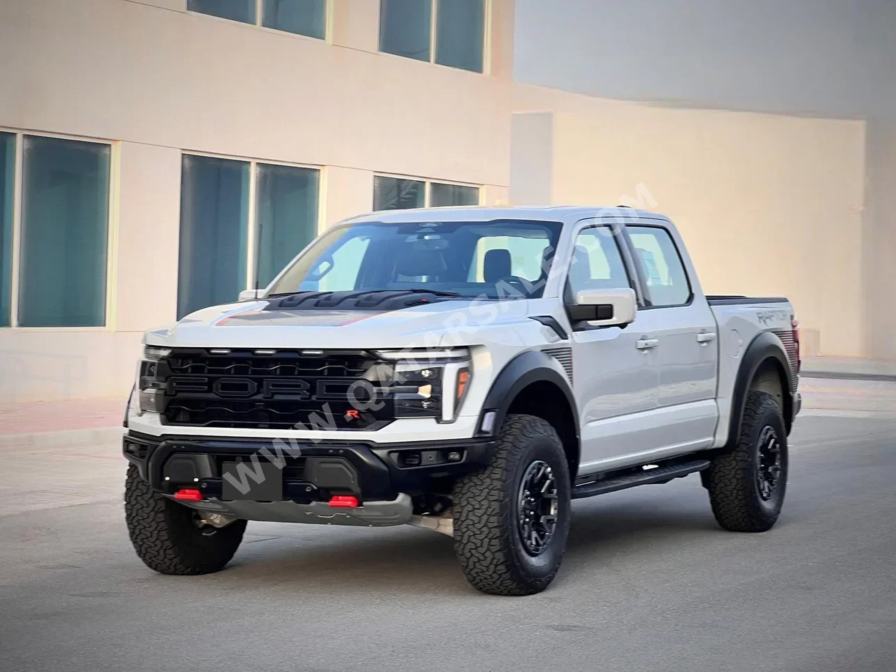 Ford  Raptor  R  2024  Automatic  0 Km  8 Cylinder  Four Wheel Drive (4WD)  Pick Up  White  With Warranty
