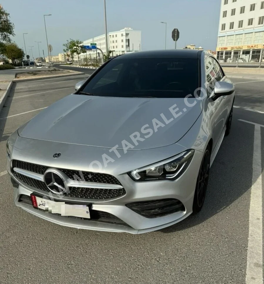 مرسيدس - بنز  سي ال ايه  250  2022  اوتوماتيك  64,000 كم  4 سلندر  دفع خلفي  سيدان  فضي