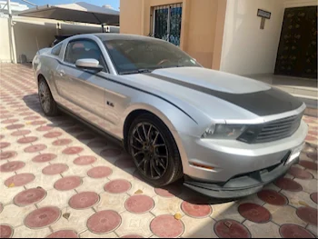 Ford  Mustang  GT  2012  Automatic  112,365 Km  8 Cylinder  Rear Wheel Drive (RWD)  Coupe / Sport  Silver