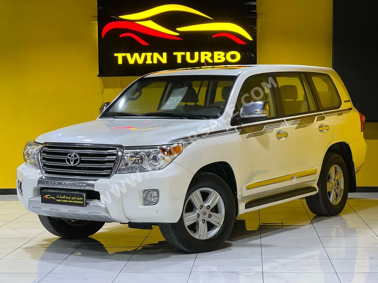 Toyota  Land Cruiser  GXR  2015  Automatic  342,000 Km  8 Cylinder  Four Wheel Drive (4WD)  SUV  White
