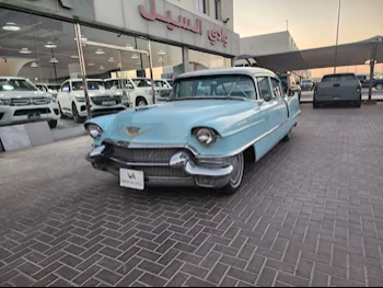 Cadillac  DeVille  1956  Automatic  146,000 Km  8 Cylinder  Rear Wheel Drive (RWD)  Classic  Blue