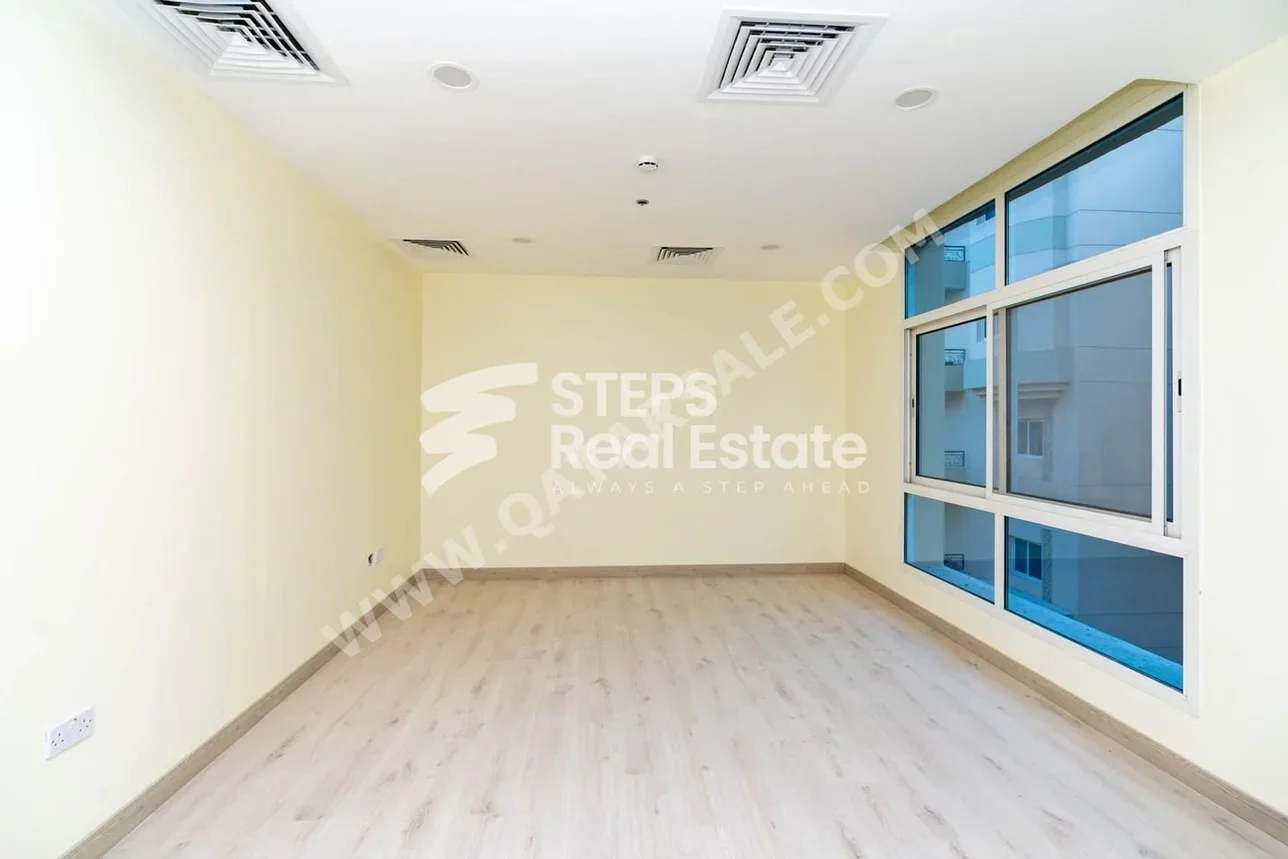 Commercial Offices - Not Furnished  - Doha  - Old Airport