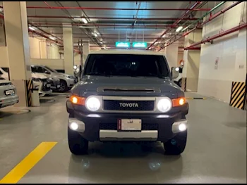 Toyota  FJ Cruiser  2021  Automatic  43,291 Km  6 Cylinder  Four Wheel Drive (4WD)  SUV  Blue