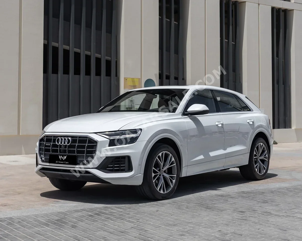 اودي  كيو 8  TFSI Quattro  2022  اوتوماتيك  41,000 كم  6 سلندر  دفع رباعي  اس يو في  أبيض