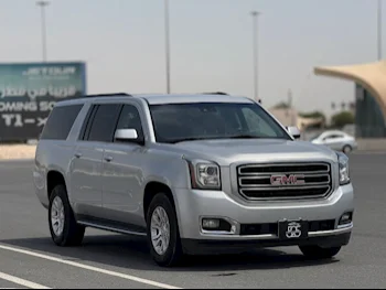 GMC  Yukon  XL  2016  Automatic  126,000 Km  8 Cylinder  Four Wheel Drive (4WD)  SUV  Silver
