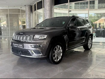 Jeep  Grand Cherokee  Summit  2021  Automatic  18,000 Km  6 Cylinder  Four Wheel Drive (4WD)  SUV  Gray  With Warranty