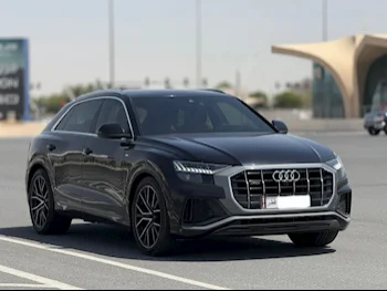 اودي  كيو 8  اس لاين  2019  اوتوماتيك  65,000 كم  6 سلندر  دفع كلي مستمر  اس يو في  أسود
