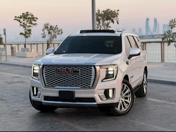 GMC  Yukon  Denali  2023  Automatic  79,000 Km  8 Cylinder  Four Wheel Drive (4WD)  SUV  White  With Warranty