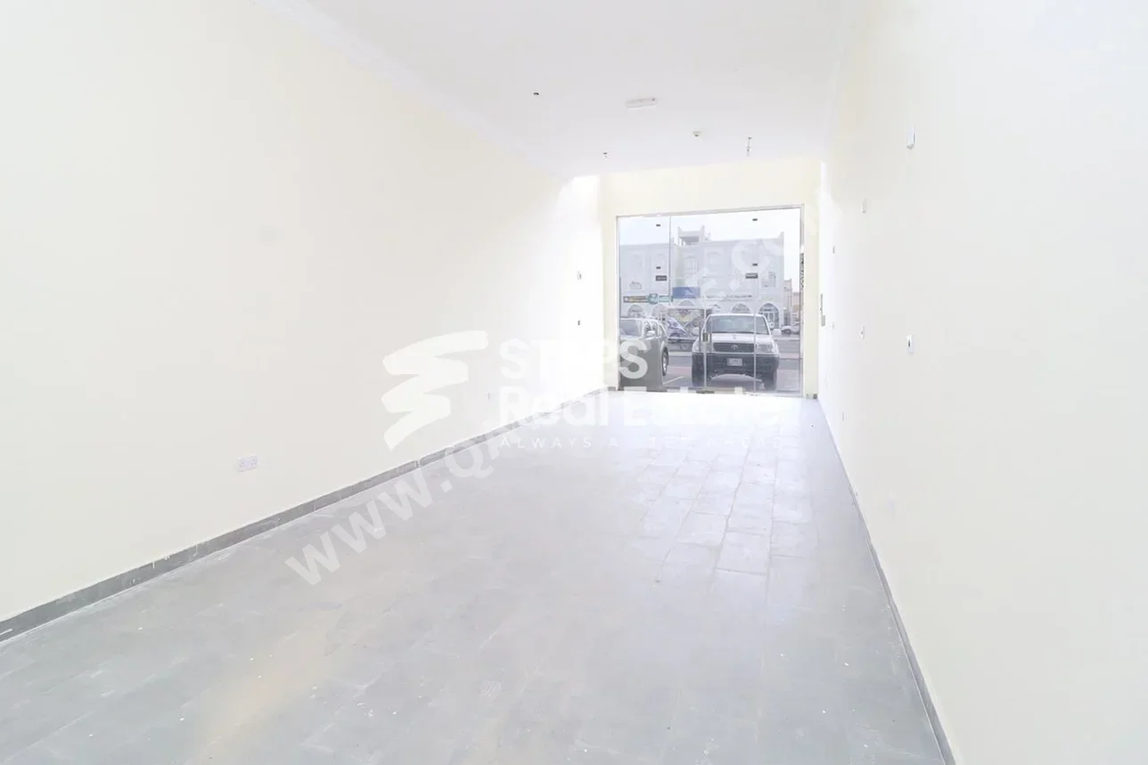 Commercial Shops - Not Furnished  - Al Daayen  - Al Khisah