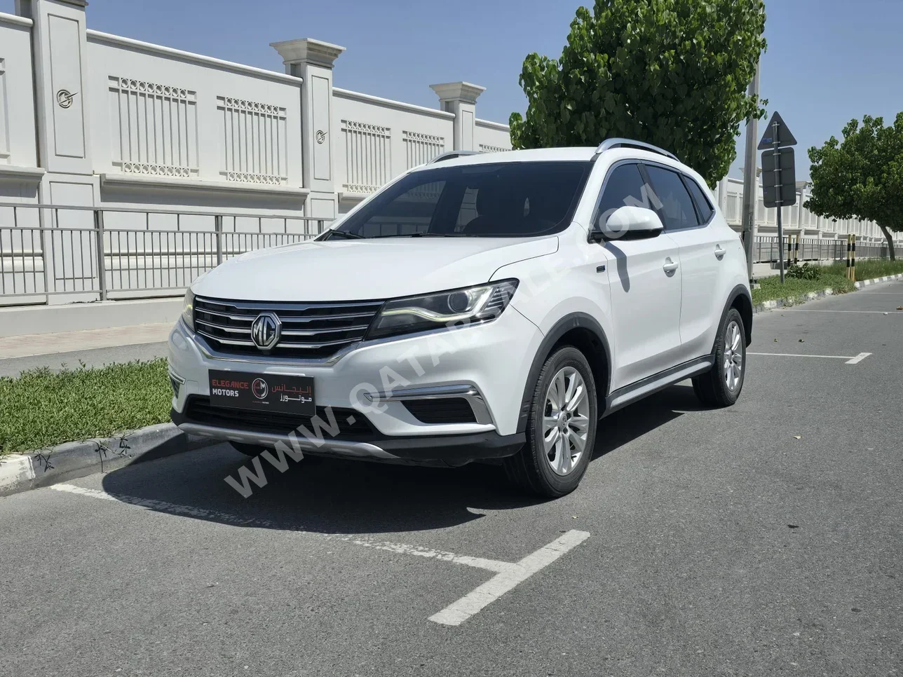 MG  RX5  2020  Automatic  96,000 Km  4 Cylinder  Front Wheel Drive (FWD)  SUV  White