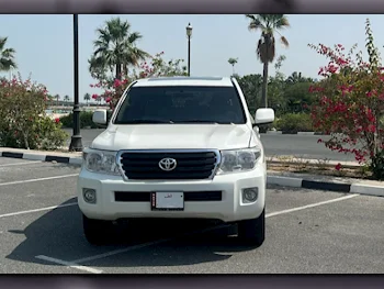 Toyota  Land Cruiser  GXR  2008  Automatic  400,000 Km  6 Cylinder  Four Wheel Drive (4WD)  SUV  White