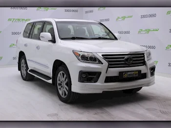 Lexus  LX  570  2015  Automatic  197,000 Km  8 Cylinder  Four Wheel Drive (4WD)  SUV  White