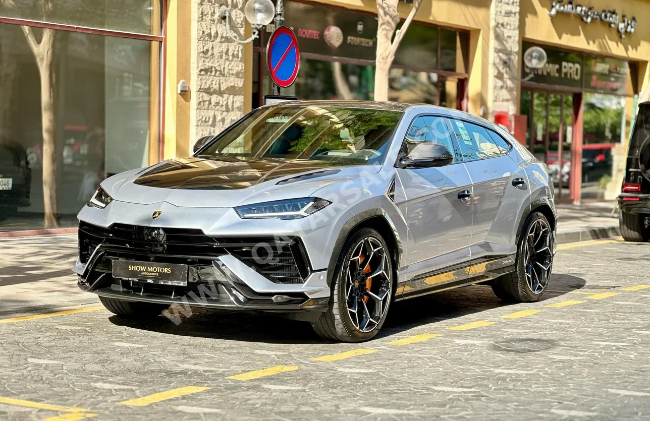 Lamborghini  Urus  2024  Automatic  0 Km  8 Cylinder  Four Wheel Drive (4WD)  SUV  Silver  With Warranty