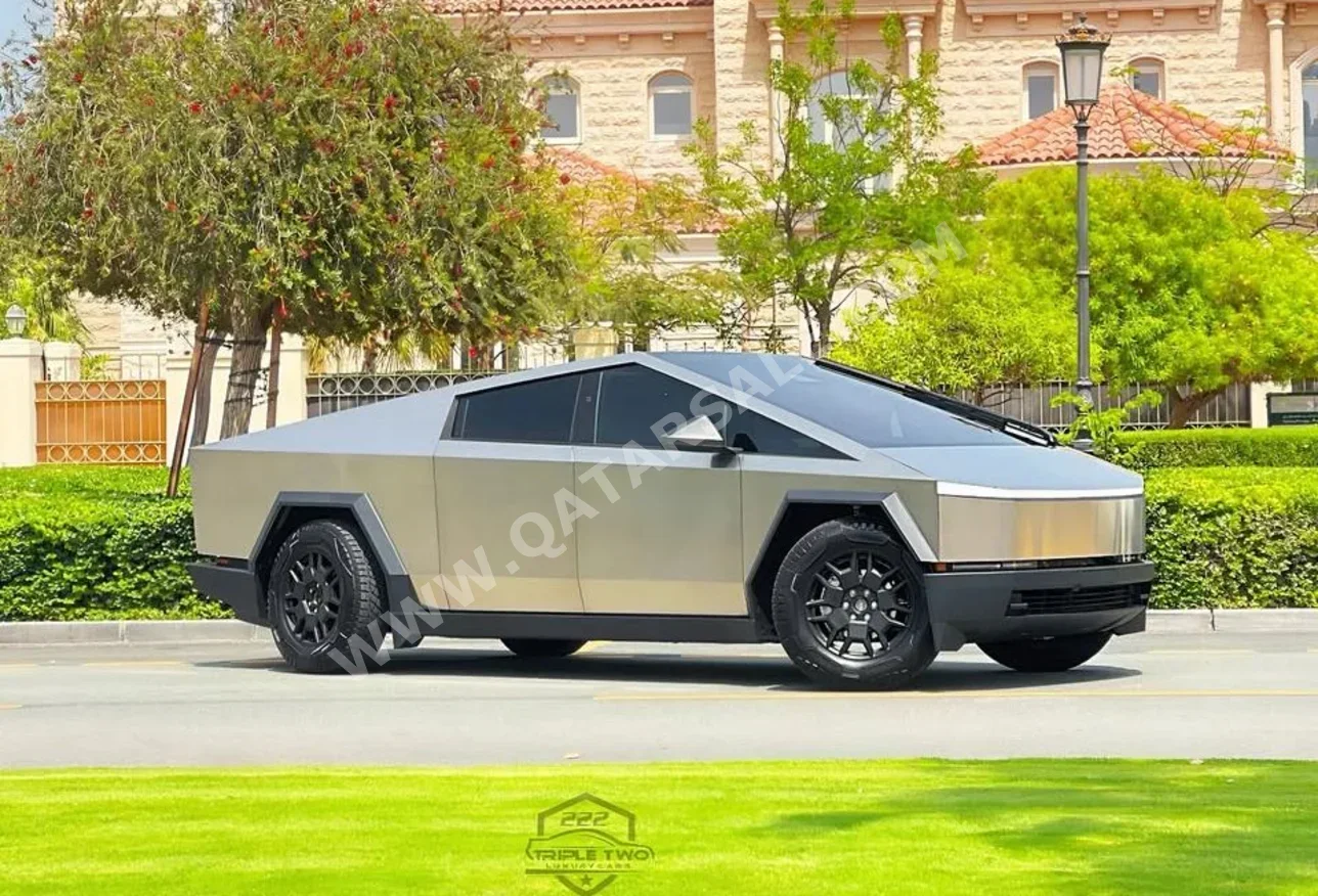 Tesla  CyberBeast  2024  Automatic  580 Km  0 Cylinder  All Wheel Drive (AWD)  SUV  Silver