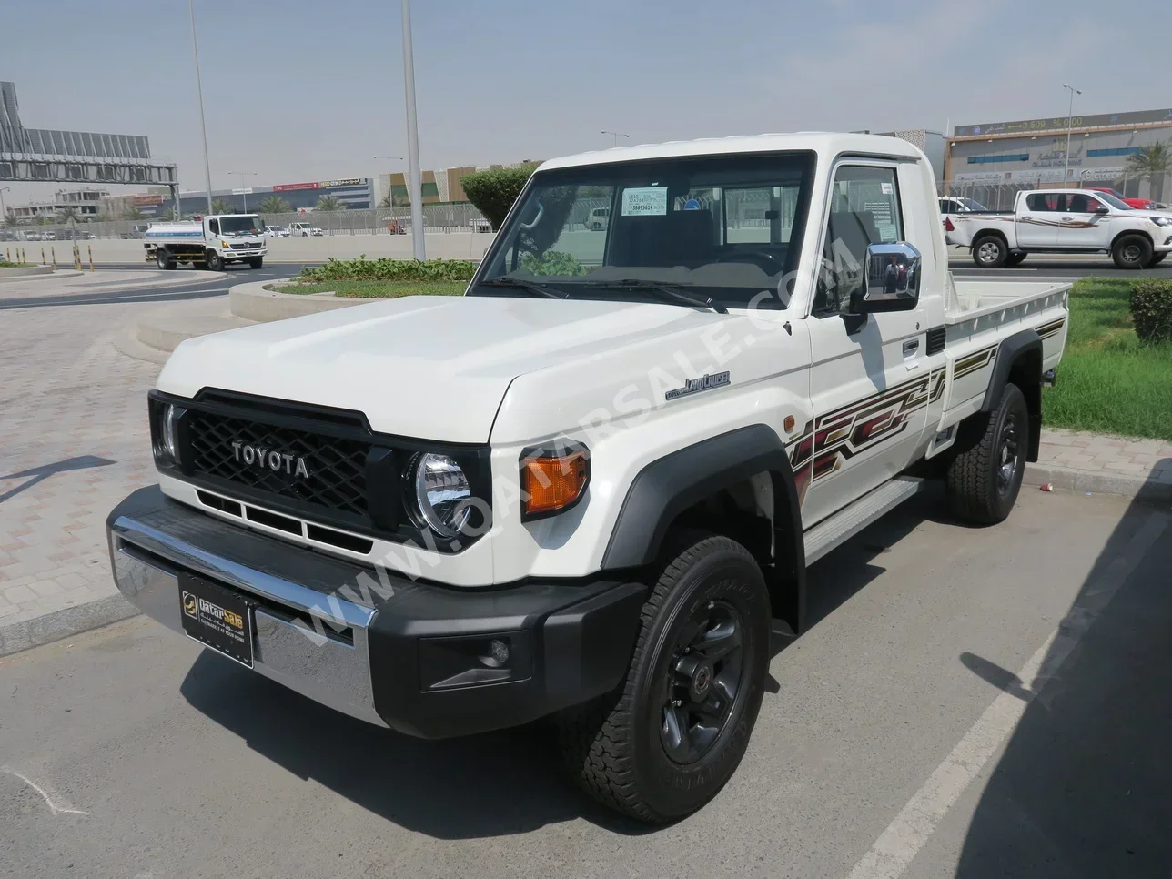 Toyota  Land Cruiser  LX  2025  Manual  0 Km  6 Cylinder  Four Wheel Drive (4WD)  Pick Up  White  With Warranty