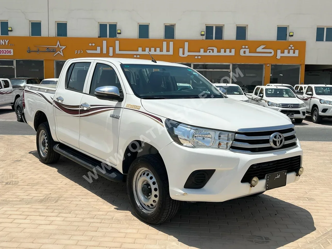 Toyota  Hilux  2019  Automatic  127,000 Km  4 Cylinder  Four Wheel Drive (4WD)  Pick Up  White