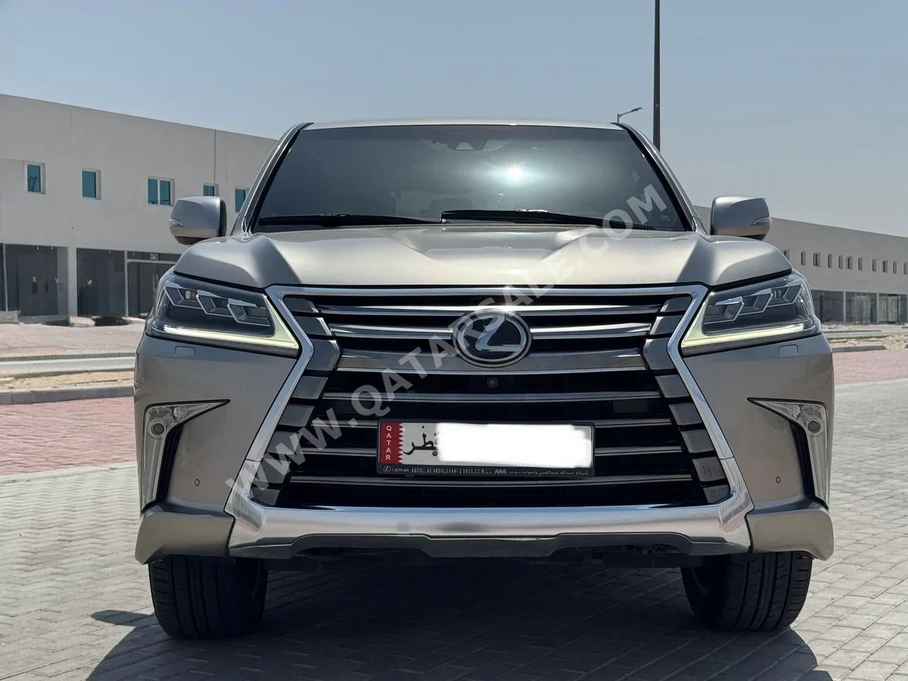 Lexus  LX  570  2016  Automatic  103,000 Km  8 Cylinder  Four Wheel Drive (4WD)  SUV  Sonic Titanium