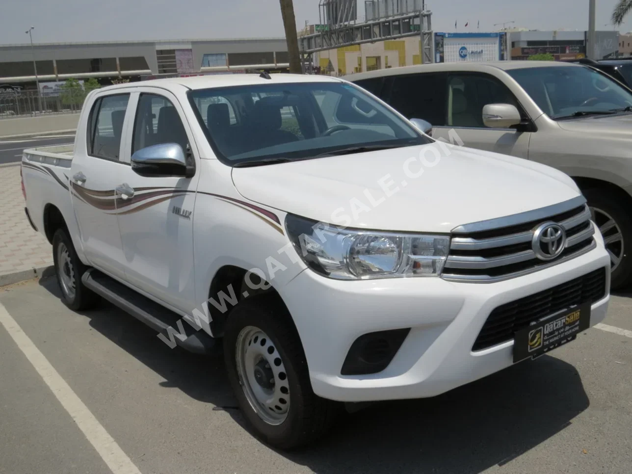 Toyota  Hilux  2019  Automatic  88,000 Km  4 Cylinder  Four Wheel Drive (4WD)  Pick Up  White