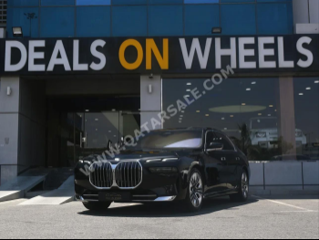 BMW  7-Series  735 i  2023  Automatic  20,000 Km  6 Cylinder  Rear Wheel Drive (RWD)  Sedan  Black