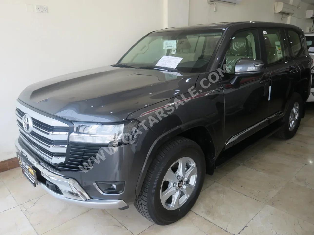 Toyota  Land Cruiser  GXR  2025  Automatic  0 Km  6 Cylinder  Four Wheel Drive (4WD)  SUV  Gray  With Warranty