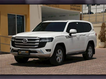 Toyota  Land Cruiser  GXR Twin Turbo  2022  Automatic  99,000 Km  6 Cylinder  Four Wheel Drive (4WD)  SUV  White  With Warranty