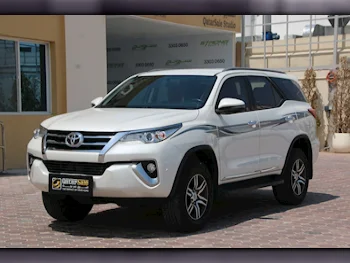  Toyota  Fortuner  2019  Automatic  104,000 Km  6 Cylinder  Four Wheel Drive (4WD)  SUV  Pearl  With Warranty