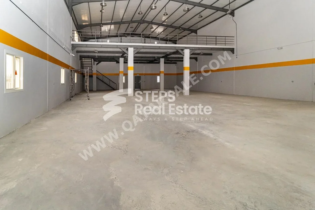 Warehouses & Stores - Al Wakrah  - Barkit Al Awamer  -Area Size: 695 Square Meter