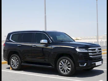 Toyota  Land Cruiser  VX Twin Turbo  2022  Automatic  45,000 Km  6 Cylinder  Four Wheel Drive (4WD)  SUV  Black