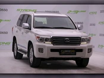  Toyota  Land Cruiser  GXR  2014  Automatic  240,000 Km  8 Cylinder  Four Wheel Drive (4WD)  SUV  White  With Warranty