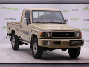 Toyota  Land Cruiser  LX  2022  Manual  120,000 Km  6 Cylinder  Four Wheel Drive (4WD)  Pick Up  Beige