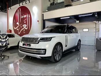 لاند روفر  رنج روفر  اتش اس اي  2023  اوتوماتيك  8,000 كم  8 سلندر  دفع رباعي  اس يو في  أبيض  تحت الضمان