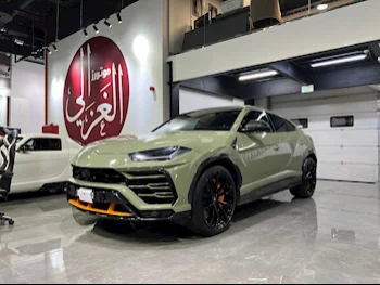Lamborghini  Urus  2021  Automatic  44,000 Km  8 Cylinder  Four Wheel Drive (4WD)  SUV  Green  With Warranty