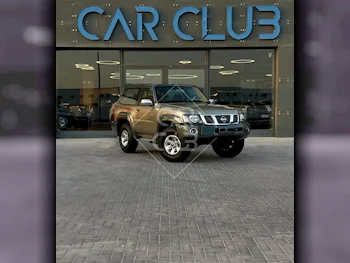 Nissan  Patrol  Safari  2007  Manual  184,000 Km  6 Cylinder  Four Wheel Drive (4WD)  SUV  Gold