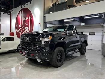 Chevrolet  Silverado  Z71  2025  Automatic  150,000 Km  8 Cylinder  Four Wheel Drive (4WD)  Pick Up  Black  With Warranty