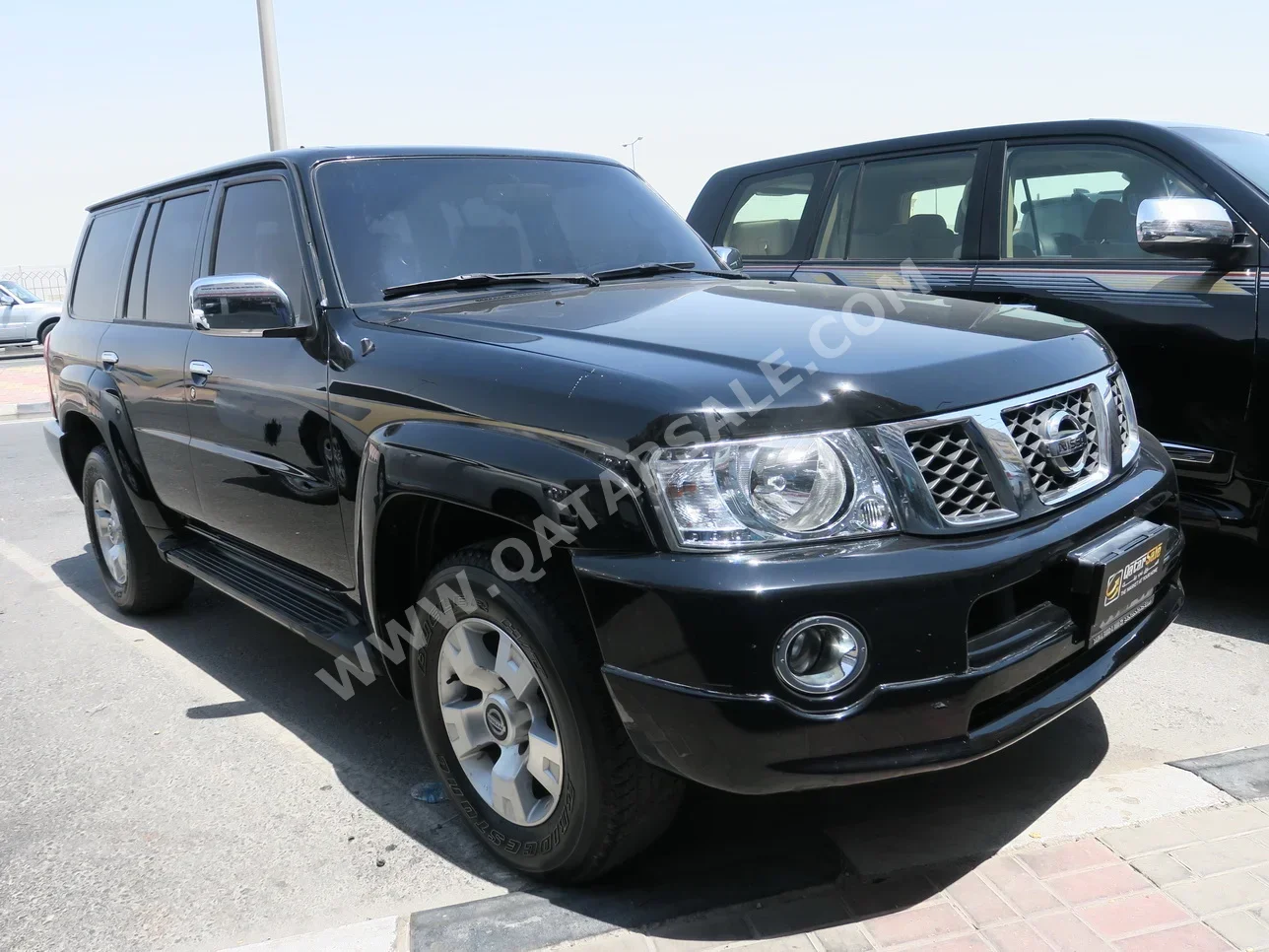 نيسان  باترول  سفاري  2005  عادي  124,000 كم  6 سلندر  دفع رباعي  اس يو في  أسود