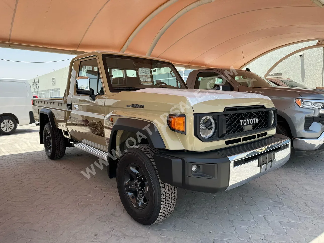 Toyota  Land Cruiser  LX  2025  Manual  0 Km  6 Cylinder  Four Wheel Drive (4WD)  Pick Up  Beige  With Warranty
