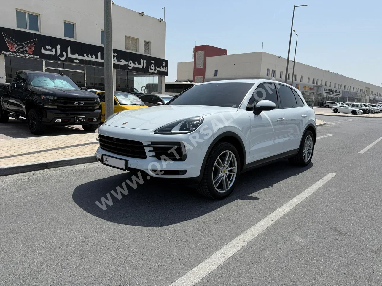 Porsche  Cayenne  2018  Automatic  90,000 Km  6 Cylinder  Four Wheel Drive (4WD)  SUV  White