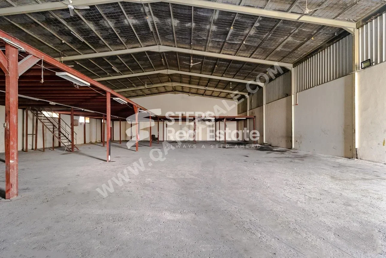 Warehouses & Stores - Al Rayyan  - Industrial Area  -Area Size: 650 Square Meter