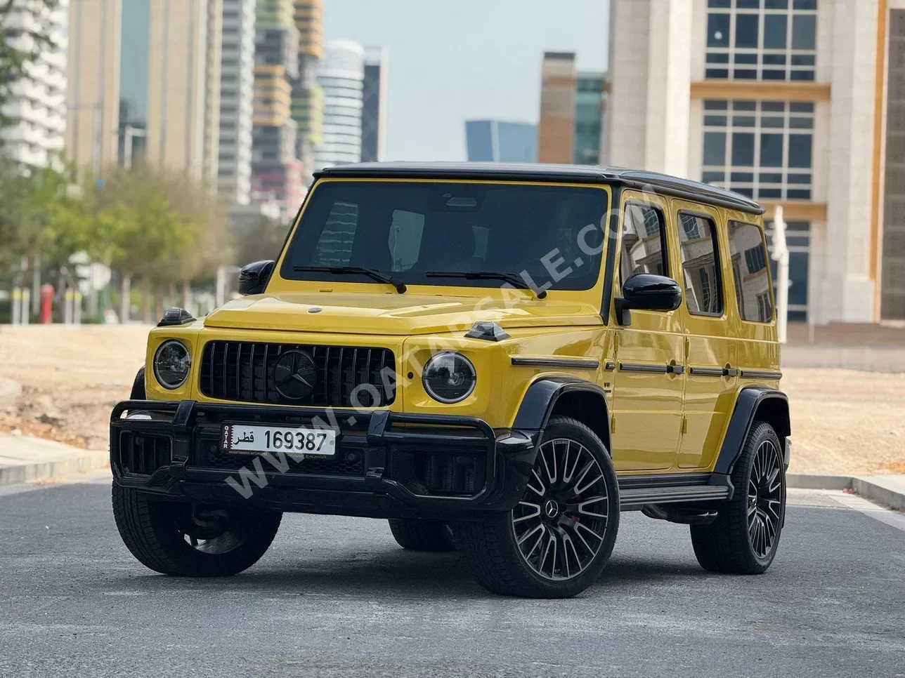 مرسيدس - بنز  جي - كلاس  63 اي ام جي  2025  اوتوماتيك  1,000 كم  8 سلندر  دفع رباعي  اس يو في  أصفر  تحت الضمان