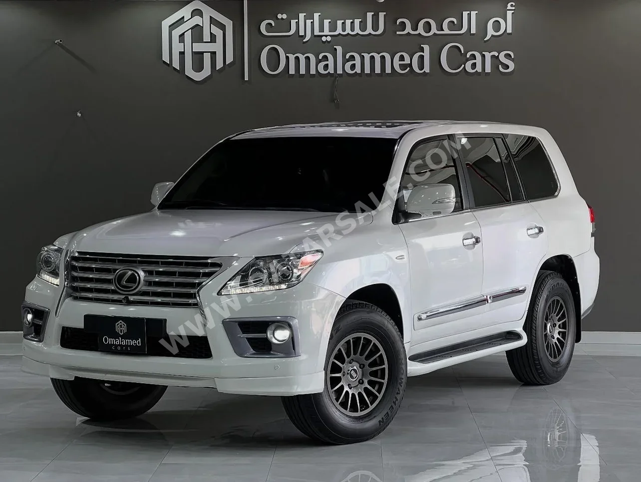 Lexus  LX  570  2009  Automatic  495,000 Km  8 Cylinder  Four Wheel Drive (4WD)  SUV  White