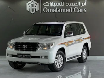 Toyota  Land Cruiser  GXR  2009  Automatic  325,000 Km  8 Cylinder  Four Wheel Drive (4WD)  SUV  White