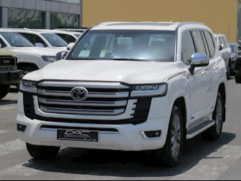 Toyota  Land Cruiser  VXR Twin Turbo  2024  Automatic  32,000 Km  6 Cylinder  Four Wheel Drive (4WD)  SUV  White  With Warranty